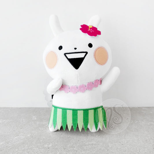 Usagyuuun | Hawaii White Hula Skirt Small Plush | HK Exclusive