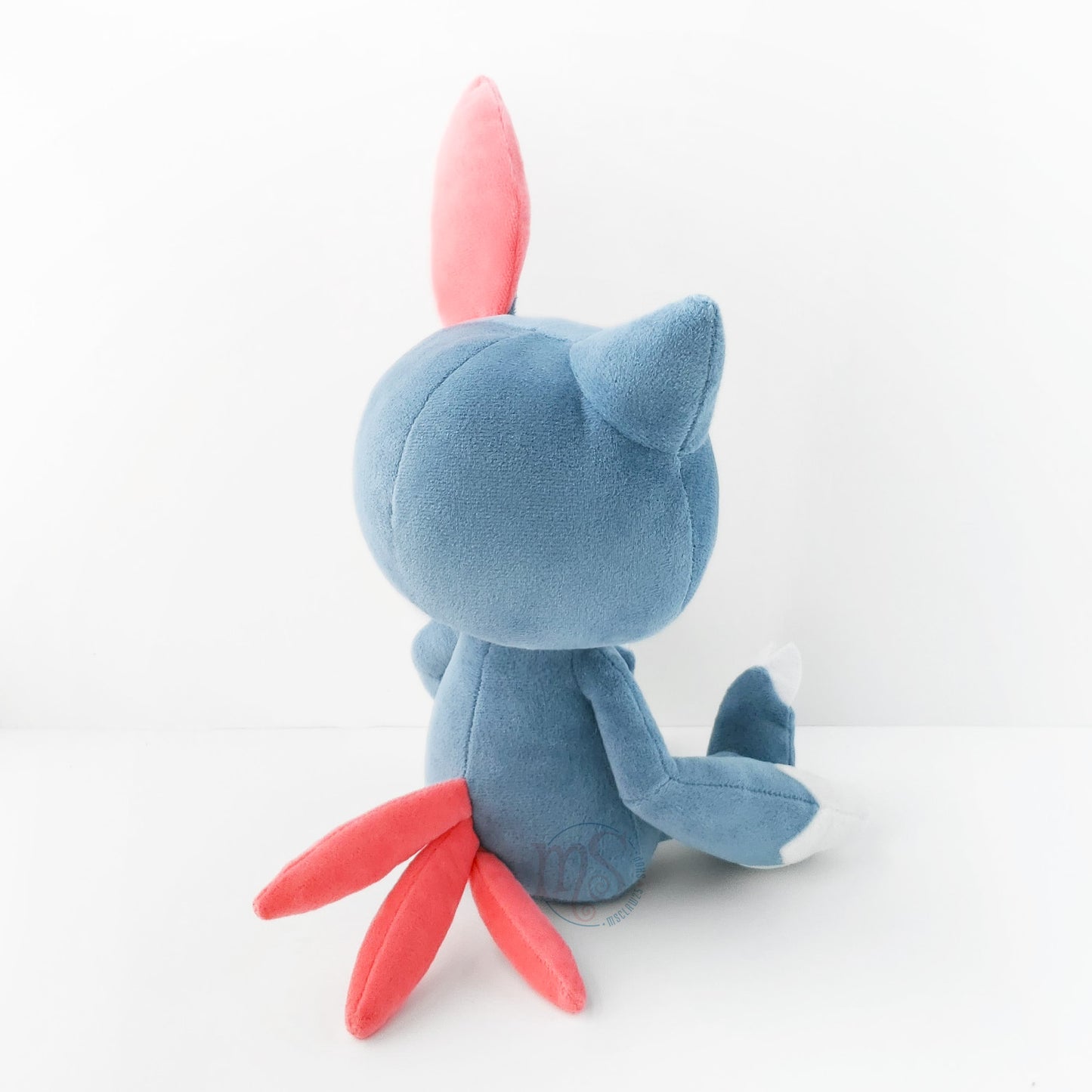 Pokémon | Sneasel Sitting Plush