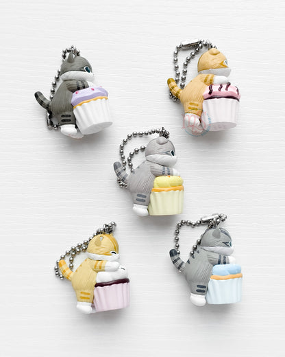 Mofusand | Cupcake Cat | Yellow Keychain Figure